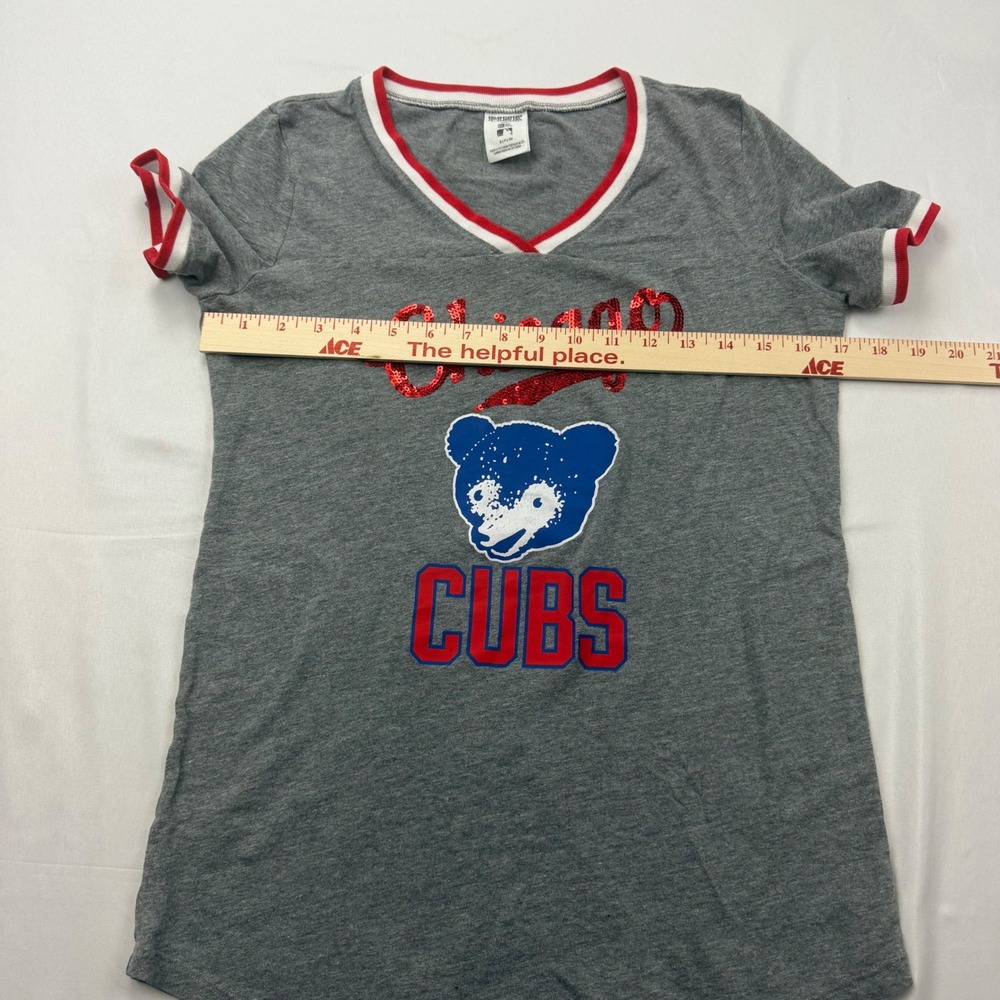 PINK Victoria's Secret T-Shirt Women Small Gray Chicago Cubs MLB Sequin Graphic - Picture 6 of 8